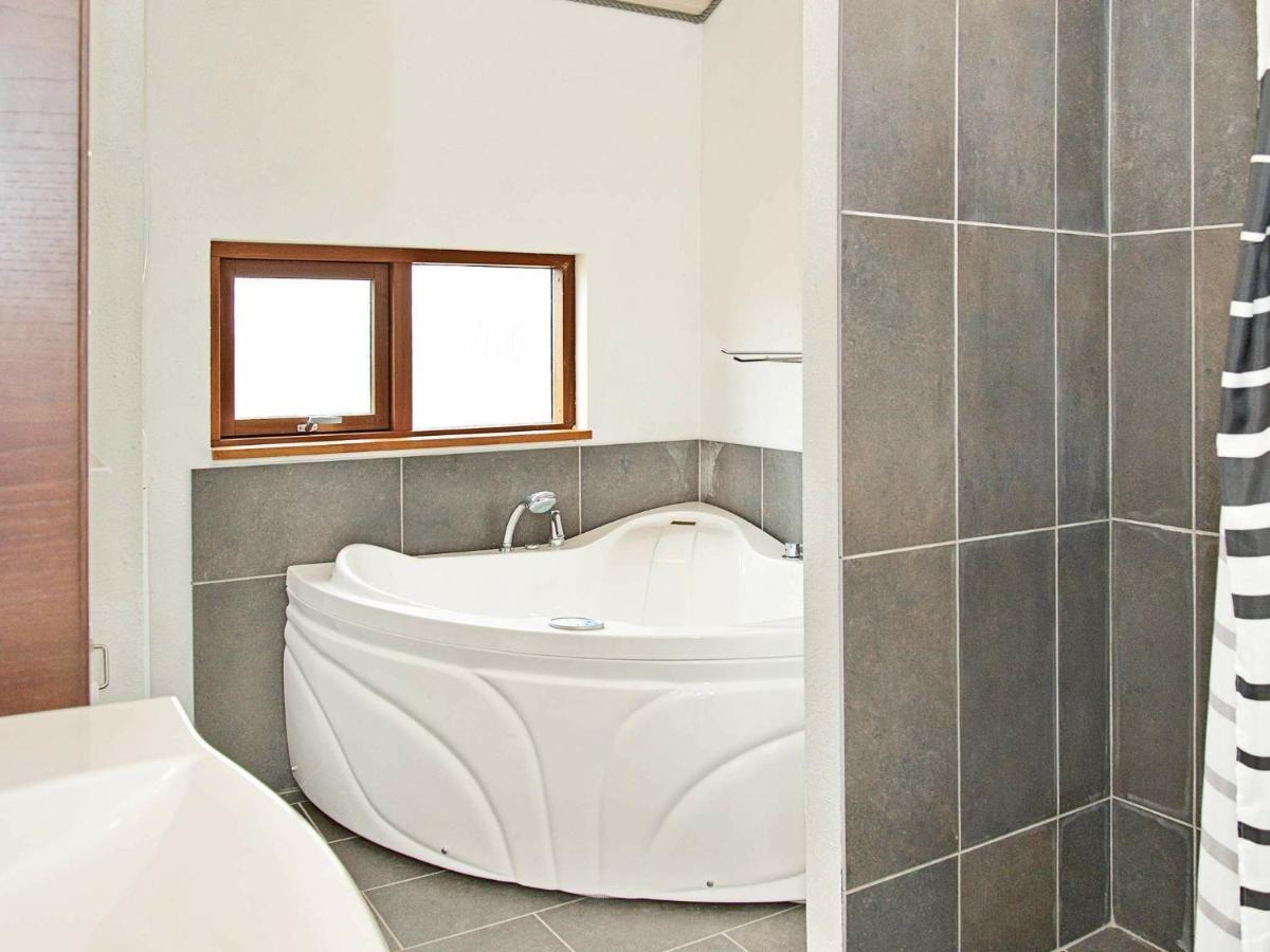 8 Person Holiday Home In Ulfborg Thorsminde Exterior foto